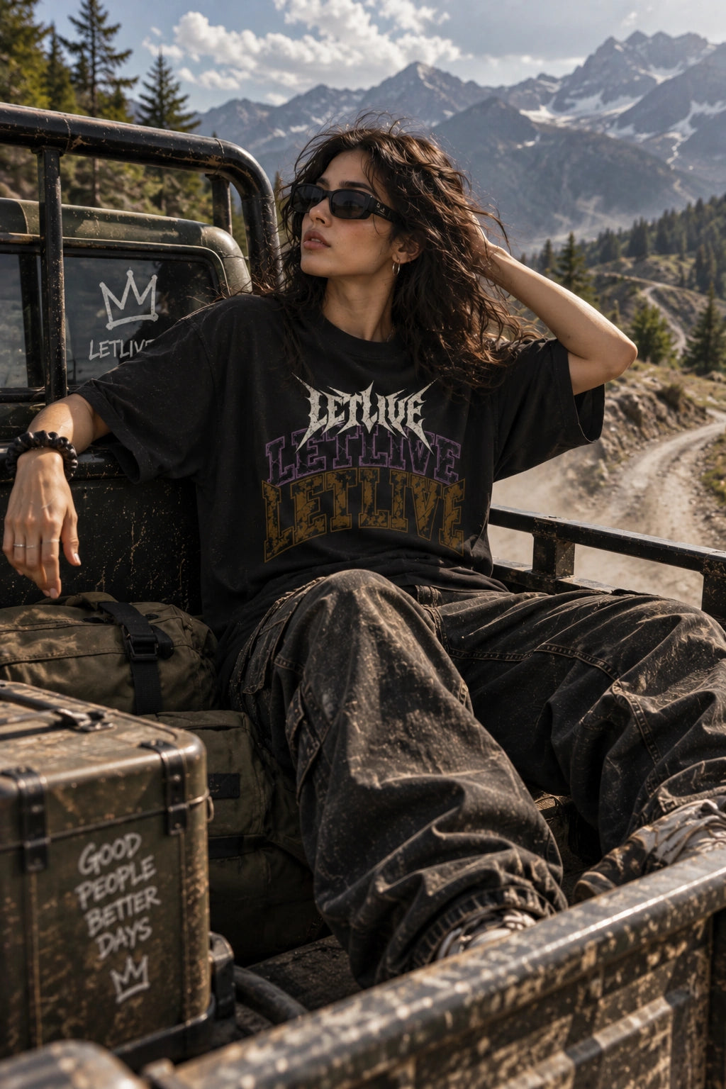 ETERNAL LETLIVE  OVERSIZED T-SHIRT